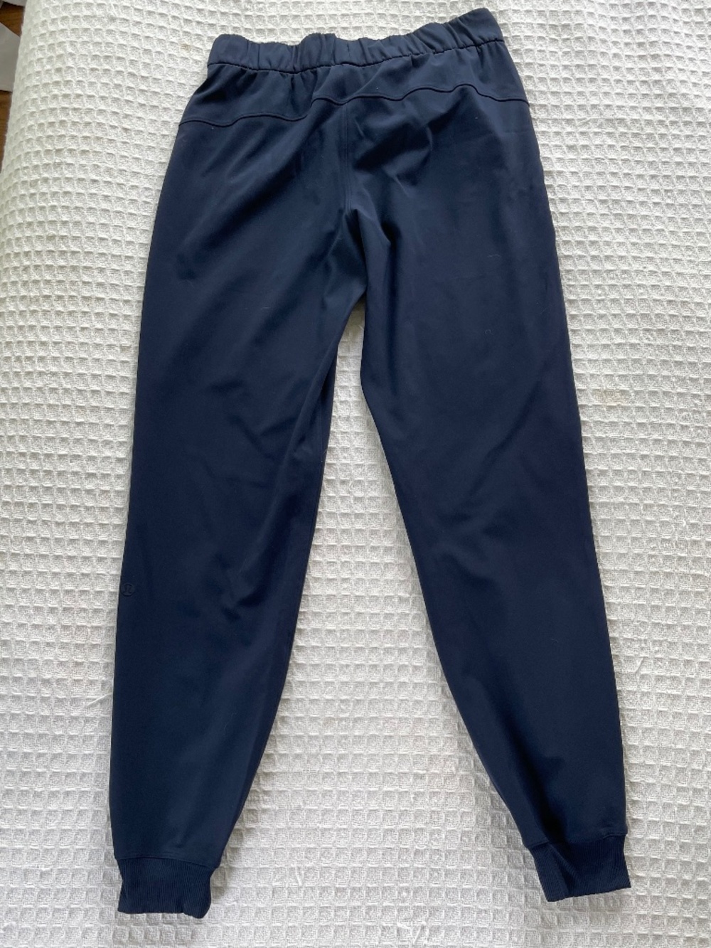Lululemon Navy Blue keep Moving Joggers - size 4